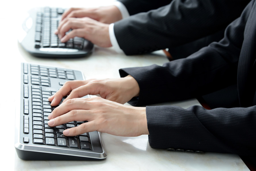 金融機(jī)構(gòu)與網(wǎng)絡(luò)詐騙平臺(tái)：上海詐騙罪辯護(hù)律師探尋合規(guī)責(zé)任的法律邊界