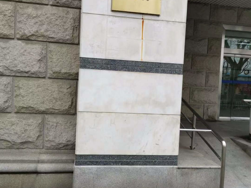 持刀搶劫金額價(jià)值4萬會(huì)判多少年？上海刑事案件好律師帶您了解