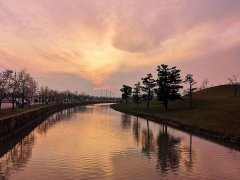 上海取保候?qū)徛蓭煟汉匣镌p騙可以申請(qǐng)取保候?qū)?></a></div>

                            <div   id="qjbnqwm"   class="media-body">

                              <a href="http://www.1141688.com/xszx/251.html" title="上海取保候?qū)徛蓭煟汉匣镌p騙可以申請(qǐng)取保候?qū)?>上海取保候?qū)徛蓭煟汉匣镌p騙可以申請(qǐng)取保候?qū)?/a>

                              <p class="list_desc">上海取保候?qū)徛蓭熁貜?fù)要看具體案情，以及是否已經(jīng)被批捕,可以委托律師會(huì)見了解案情，分析取保候?qū)弾茁省?.. </p>

                            </div>

                          </div>

                        </li><li>

                          <div   id="u422wag"   class="media media-x">

                            <div   id="btvyjhf"   class="media_img float-right"><a  href="http://www.1141688.com/xszx/138.html" ><img  src=