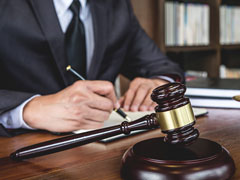 <b>上海刑事律師揭秘：無期徒刑減刑底線，你了解多少？</b>