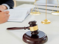 <b>寶山區(qū)刑事律師視角下經(jīng)濟(jì)犯罪的多維審視與應(yīng)對(duì)策略</b>